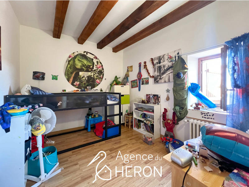 Maison - 177 m² - 9 pièces