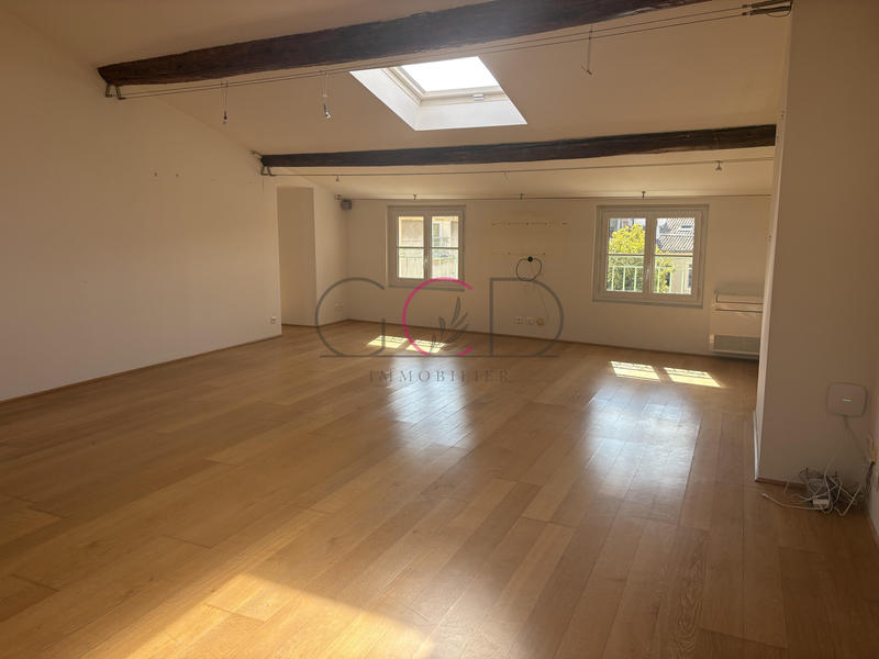 Appartement - 128 m² - 3 pièces