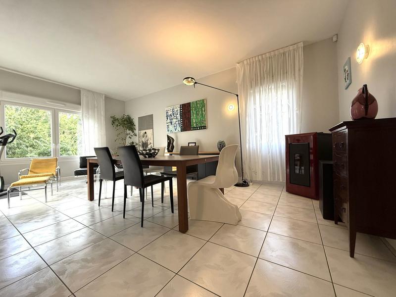 Maison - 176 m² - 7 pièces