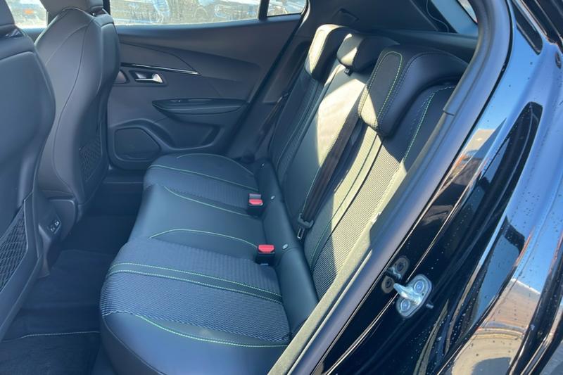 Peugeot 2008 Hybrid 145 E-Dsc6 Gt Visi