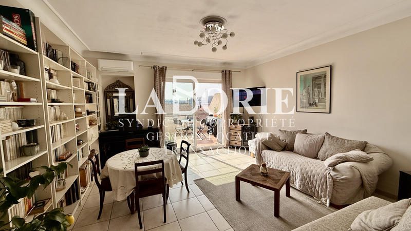 Appartement - 70 m² - 3 pièces