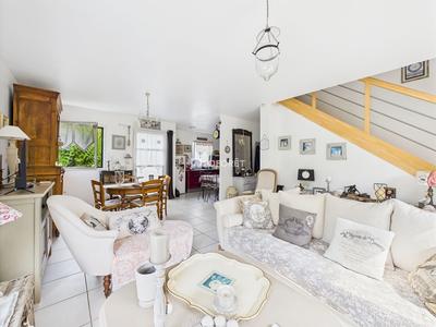 Maison - 101 m² - 5 pièces