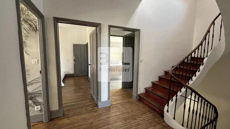 Maison bourgeoise - 181 m² - 8 pièces