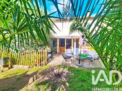 Maison - 275 m² - 11 pièces