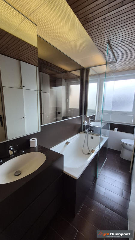 Maison - 300 m² - 13 pièces