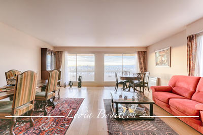 Appartement - 140 m² - 5 pièces