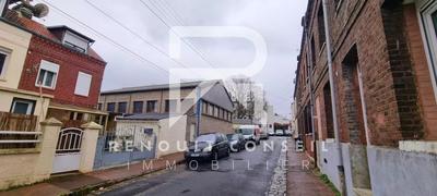 Entrepôt - 241 m² - 3 pièces