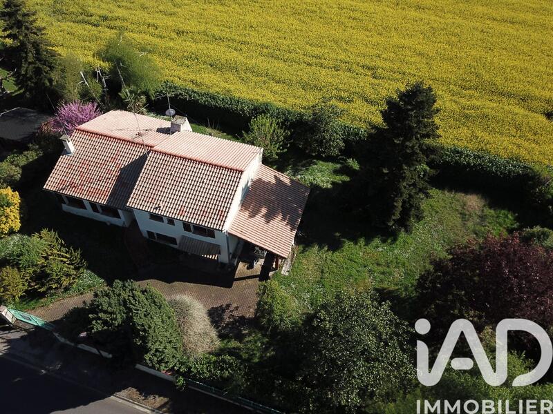 Maison - 96 m² - 4 pièces