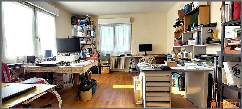 Maison - 204 m² - 7 pièces