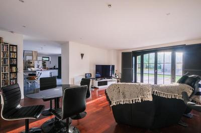 Appartement - 198 m² - 5 pièces