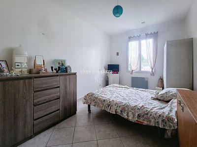 Maison - 95 m² - 4 pièces