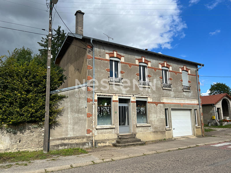 Maison - 221 m² - 7 pièces