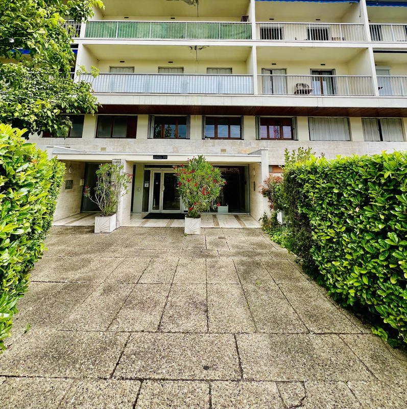 Appartement - 112 m² - 5 pièces