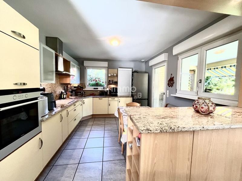 Demeure - 231 m² - 8 pièces