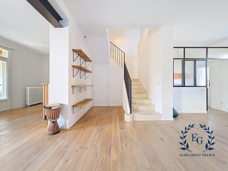 Maison - 166 m² - 5 pièces