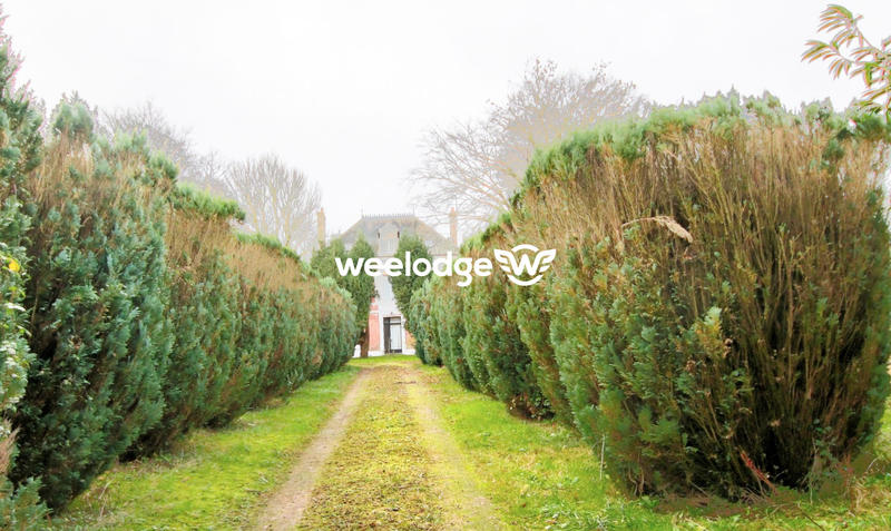 Maison - 232 m² - 12 pièces