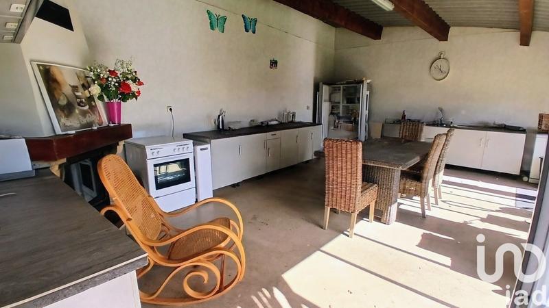 Maison - 217 m² - 11 pièces