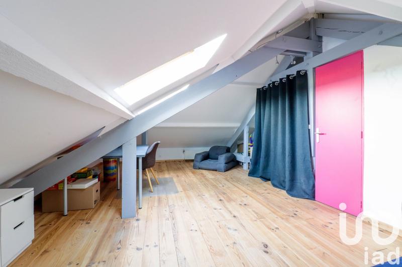 Maison - 230 m² - 7 pièces