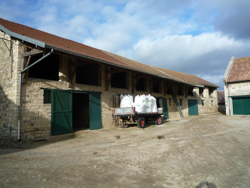 Corps de ferme - 276 m² - 12 pièces