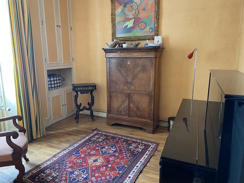 Maison - 250 m² - 10 pièces