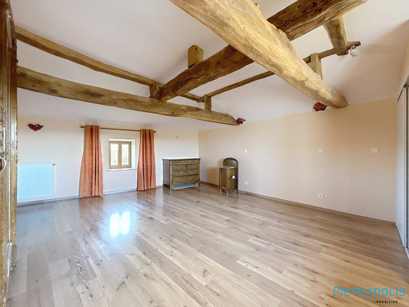 Maison - 198 m² - 8 pièces