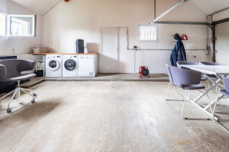 Maison - 169 m² - 8 pièces