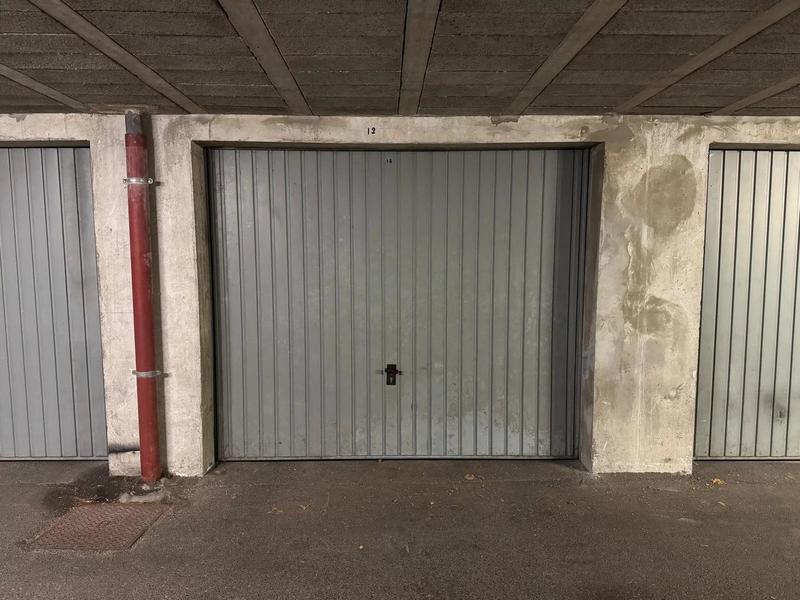 Parking / Garage - 15 m²