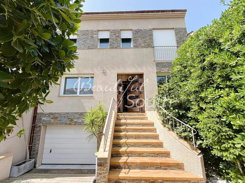 Maison - 200 m² - 6 pièces