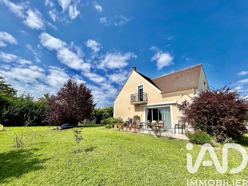 Maison - 205 m² - 5 pièces