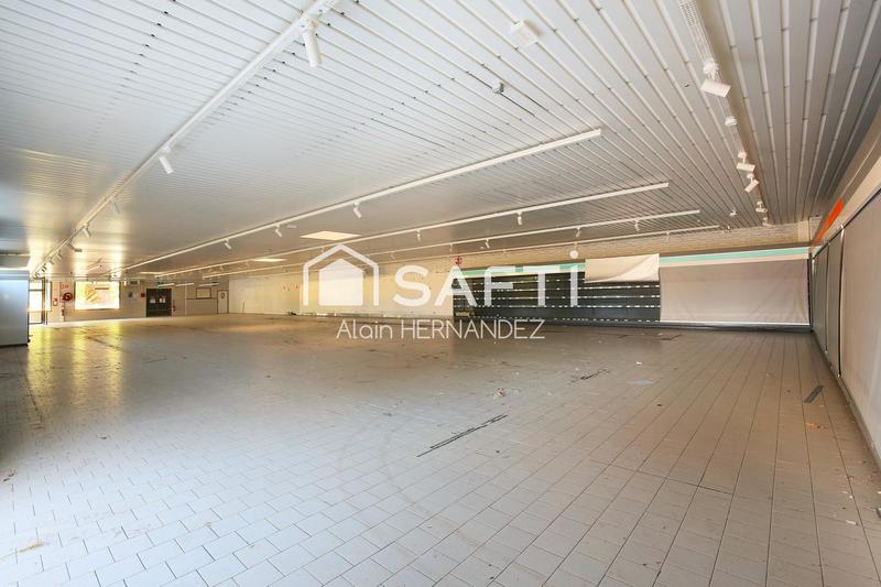 Local commercial - 255 m² - 1 pièce
