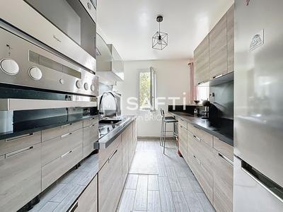 Appartement - 79 m² - 4 pièces