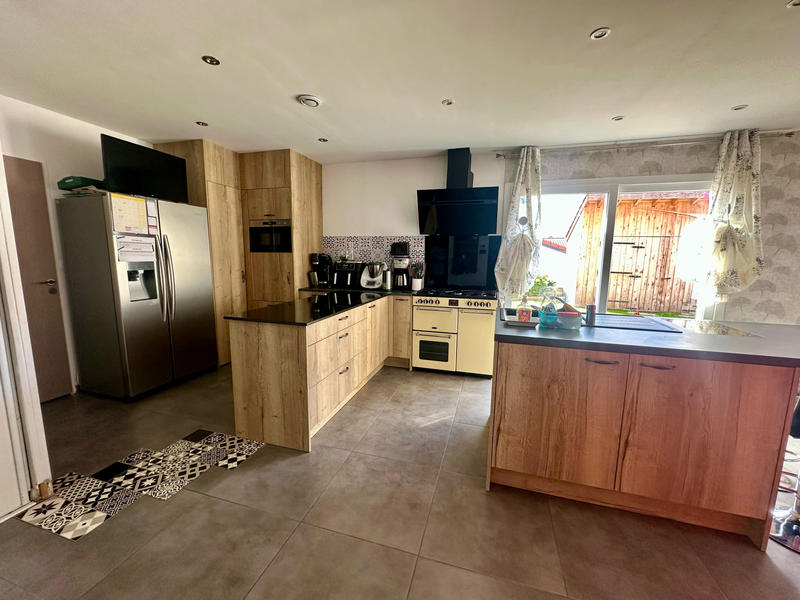 Villa - 145 m² - 6 pièces