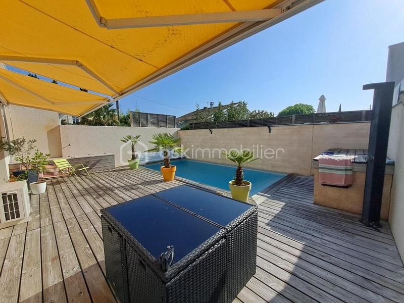 Maison - 140 m² - 6 pièces