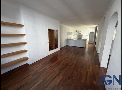 Appartement - 96 m² - 3 pièces