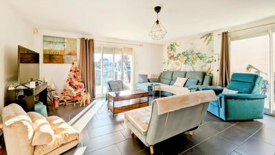 Maison - 100 m² - 4 pièces