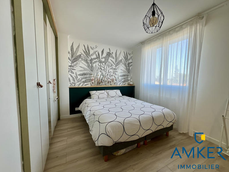 Maison - 200 m² - 7 pièces