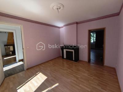 Maison - 304 m² - 11 pièces