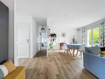 Maison - 77 m² - 3 pièces