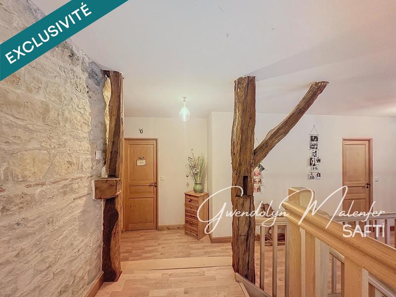 Maison - 225 m² - 8 pièces