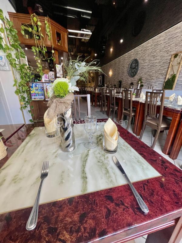 Local commercial - 226 m² - 5 pièces