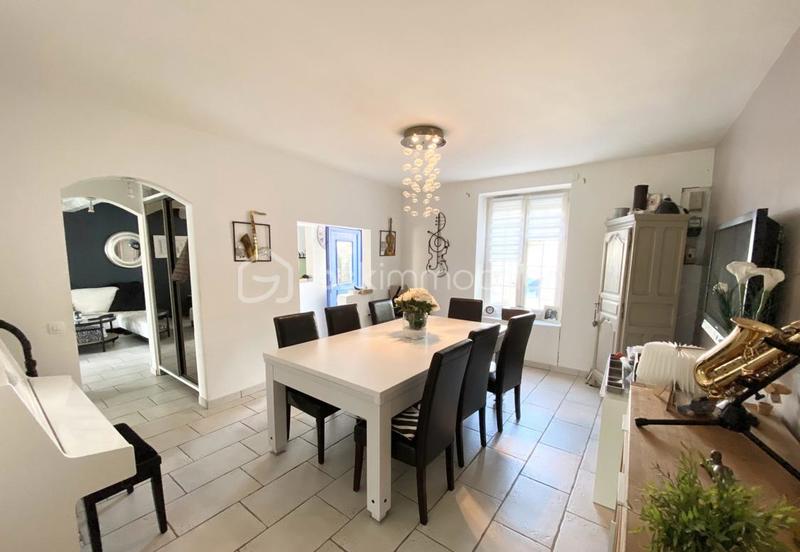 Maison - 180 m² - 6 pièces