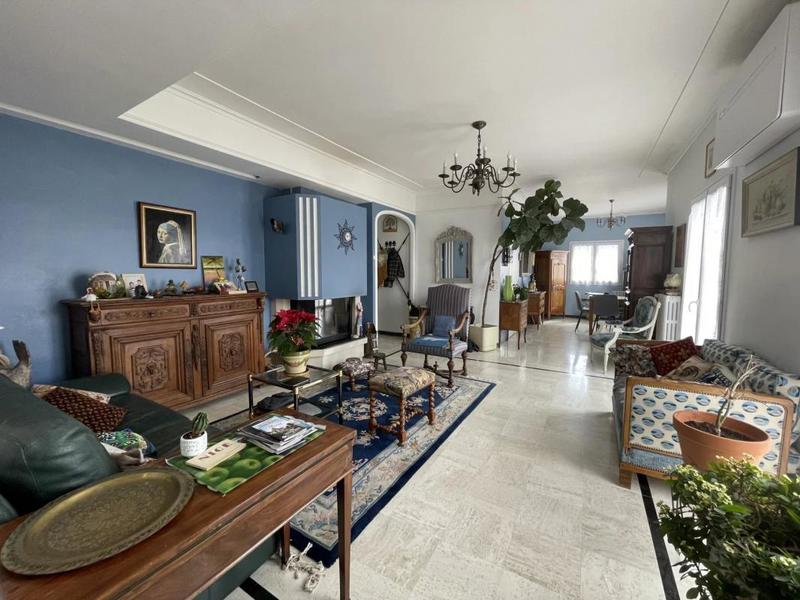 Villa - 172 m² - 5 pièces