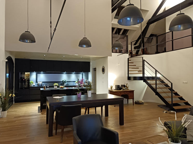 Propriété - 231 m² - 7 pièces