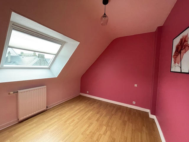 Maison - 85 m² - 5 pièces