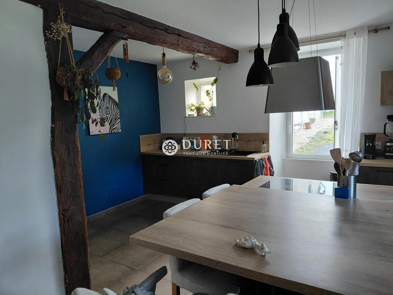 Maison - 181 m² - 6 pièces