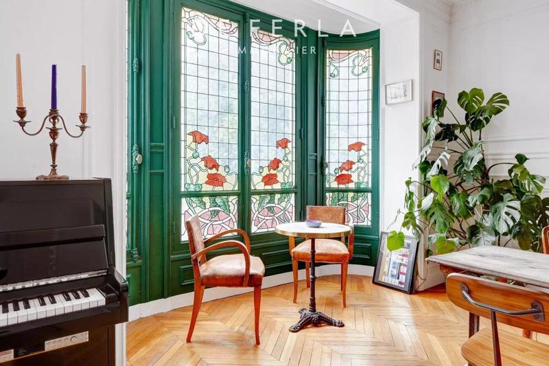 Appartement - 125 m² - 5 pièces