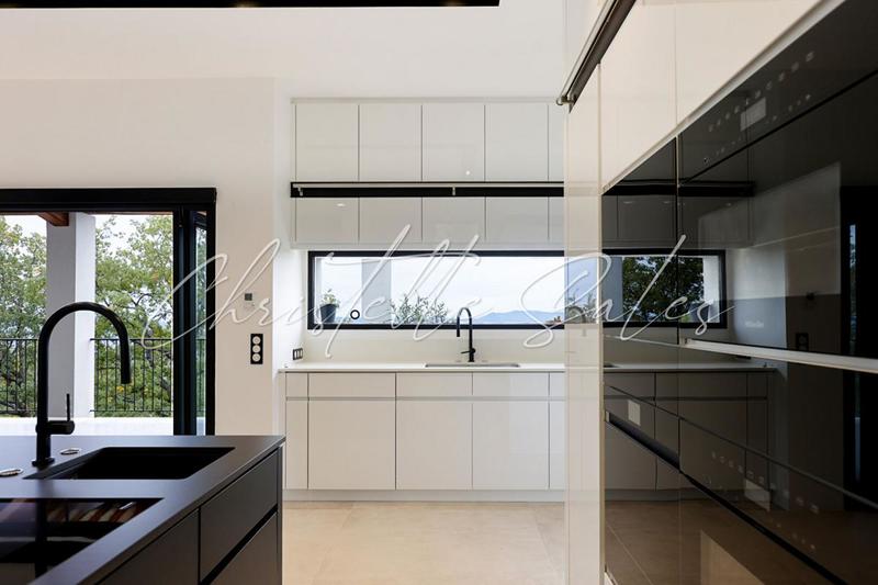 Villa - 400 m² - 10 pièces