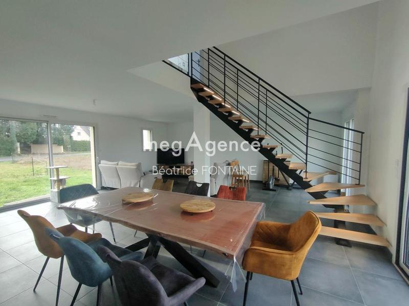 Pavillon - 136 m² - 5 pièces