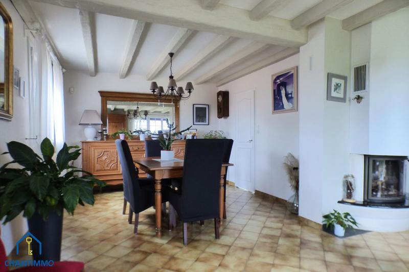 Maison - 121 m² - 6 pièces