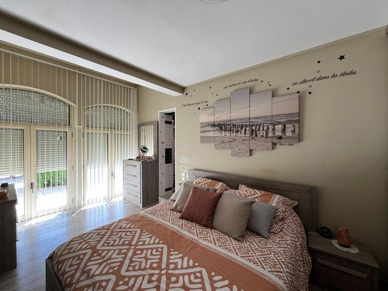 Maison - 208 m² - 7 pièces